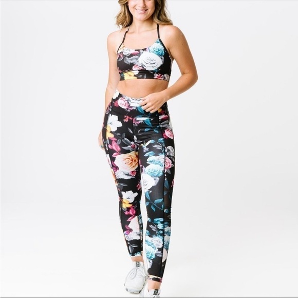 ZYIA Dark Floral Mesh Hi Rise Leggings - Picture 2 of 12